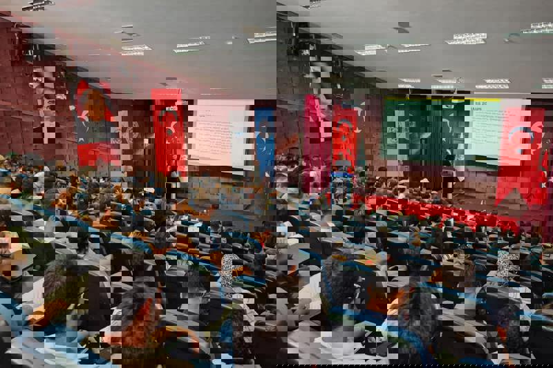 ALKÜ SANAT, TASARIM VE MİMARLIK FAKÜLTESİ’NDE ULUSLARARASI ANTALYA MİMARLIK BİENALİ (IABA) HAKKINDA BİLGİLENDİRME